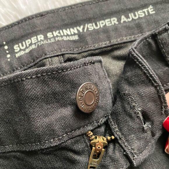 Old Navy Super Skinny Mid Rise Jeans New Black Womens Size 12 - Picture 5 of 9